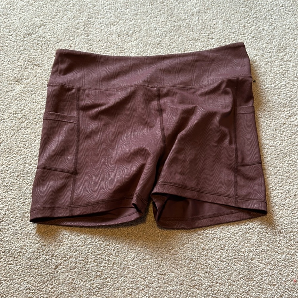 Zyia fig vibration hustle shorts with pockets